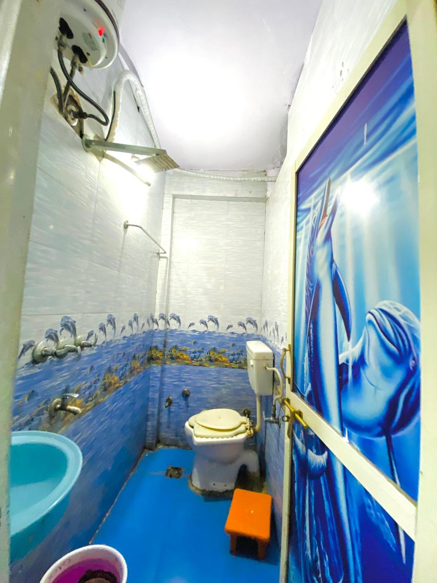 Hotel Ramghat View Уджайн Екстериор снимка